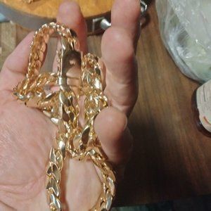 14k gold Cuban link chain
